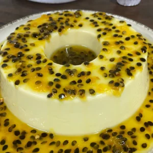 Pudim de Chocolate Branco com Maracujá 1kg